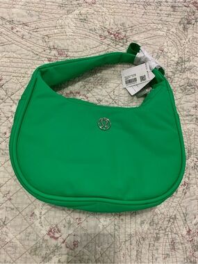 Lululemon IT mini shoulder bag Green Punch